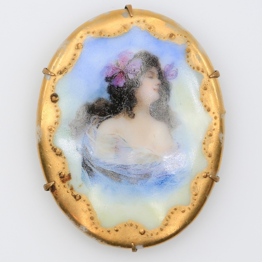 Antique Edwardian Porcelain Portrait Brooch Painted Lady Gilt Border 1910s